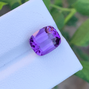 Natural Amethyst – Vibrant Purple Healing Gemstone (Carat)