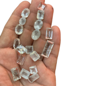Natural Aquamarine – Radiant Blue-Green Gemstone (Carat)